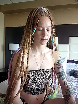 Snapshot of LucidLucy chatting on June 28, 2026, 2:56 pm LucidLucy online show from June 28, 2026, 2:56 pm