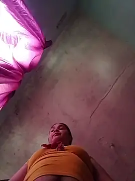 Snapshot of Indianbloom- chatting on February 15, 2026, 10:36 am Indianbloom- online show from February 15, 2026, 10:36 am