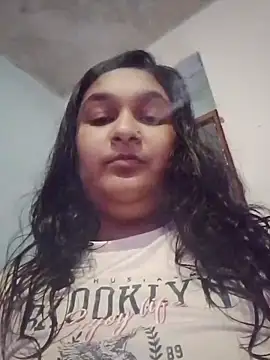 Snapshot of Indianbloom- chatting on March 10, 2026, 2:11 pm Indianbloom- online show from March 10, 2026, 2:11 pm