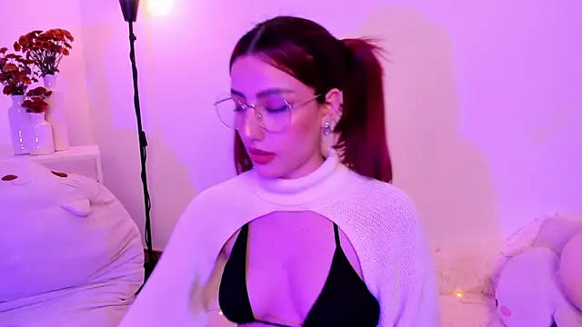 Anavi  online show from February 23, 2025, 11:47 pm