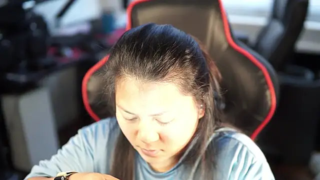 Snapshot of Bubbleliyah chatting on December 25, 2024, 4:22 pm Bubbleliyah online show from December 25, 2024, 4:22 pm