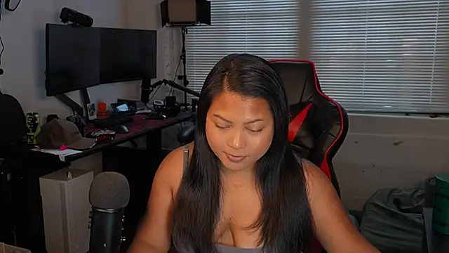 Snapshot of Bubbleliyah chatting on September 21, 2025, 12:29 pm Bubbleliyah online show from September 21, 2025, 12:29 pm