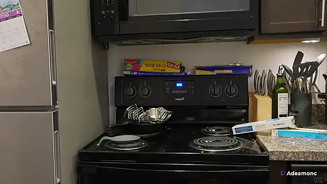 Snapshot of Bubbleliyah chatting on October 6, 2025, 10:51 pm Bubbleliyah online show from October 6, 2025, 10:51 pm