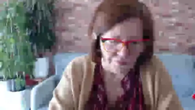 Adelewildx online show from April 18, 2026, 10:19 am