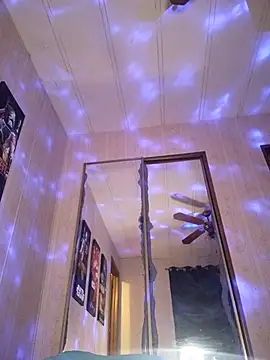 Snapshot of LouisianaBoobs chatting on September 26, 2025, 12:14 am LouisianaBoobs online show from September 26, 2025, 12:14 am