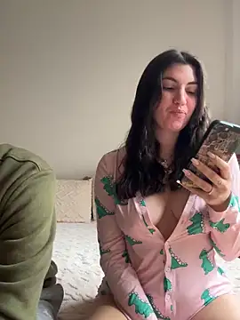 couplepenetration online show from November 26, 2025, 9:54 am