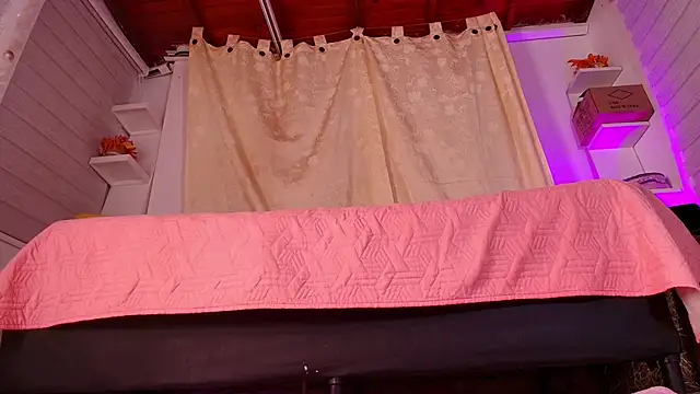 Snapshot of emyli_sw_ chatting on February 11, 2025, 3:08 am emyli sw online show from February 11, 2025, 3:08 am