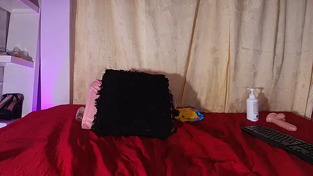 Snapshot of emyli_sw_ chatting on March 19, 2025, 6:14 am emyli sw online show from March 19, 2025, 6:14 am