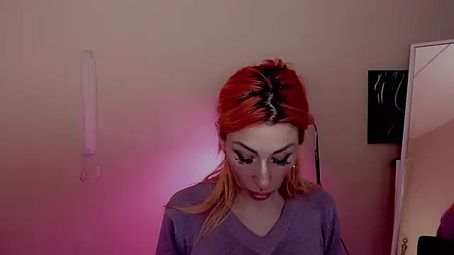 AnnieGOld  online show from December 27, 2024, 8:45 am