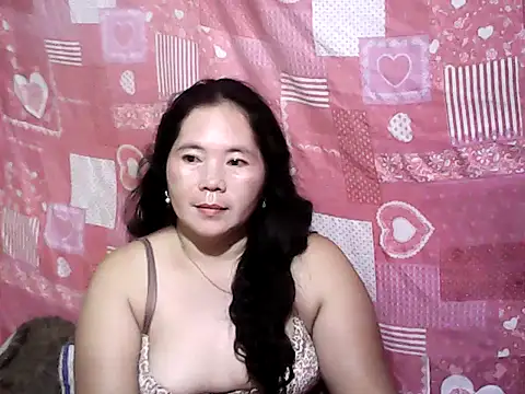 Snapshot of hotpusie_4u chatting on May 27, 2026, 7:11 pm hotpusie 4u online show from May 27, 2026, 7:11 pm