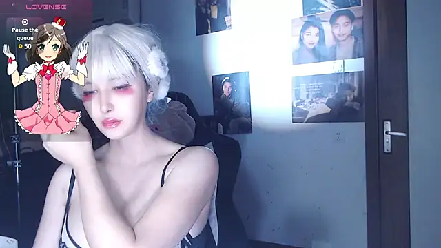 Snapshot of candy_cola chatting on October 9, 2025, 4:43 am candy cola online show from October 9, 2025, 4:43 am