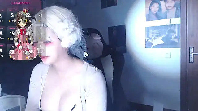 Snapshot of candy_cola chatting on October 12, 2025, 5:39 am candy cola online show from October 12, 2025, 5:39 am