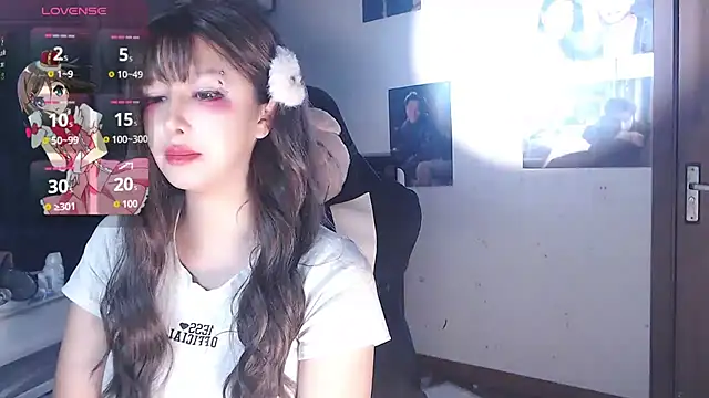 Snapshot of candy_cola chatting on October 17, 2025, 10:12 pm candy cola online show from October 17, 2025, 10:12 pm