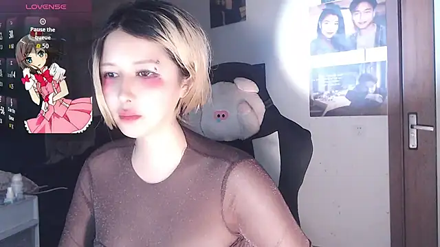 Snapshot of candy_cola chatting on October 18, 2025, 11:49 pm candy cola online show from October 18, 2025, 11:49 pm