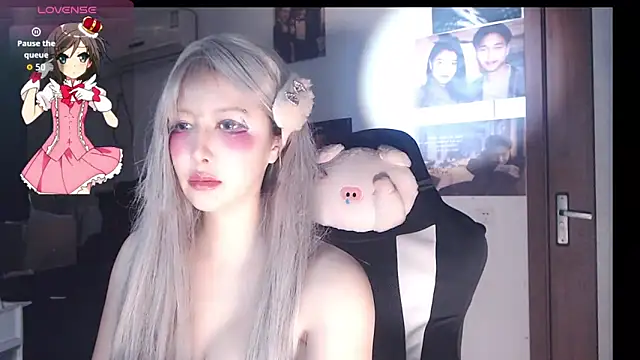 Snapshot of candy_cola chatting on October 21, 2025, 12:55 am candy cola online show from October 21, 2025, 12:55 am