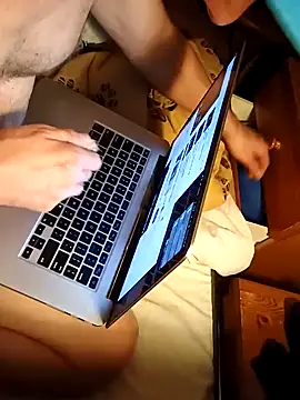 Snapshot of FireFox_Feel chatting on December 2, 2024, 4:09 pm FireFox Feel online show from December 2, 2024, 4:09 pm