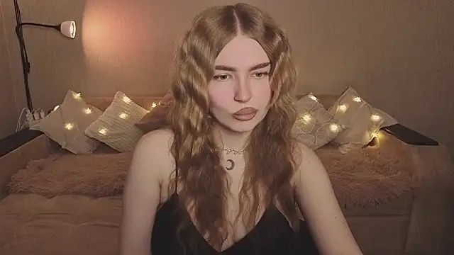 ViolettaLopez online show from March 3, 2026, 3:29 pm