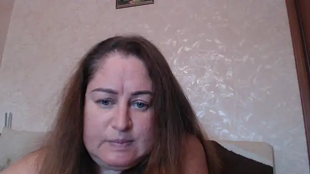 Snapshot of Amy_August chatting on October 13, 2025, 10:04 am Amy August online show from October 13, 2025, 10:04 am