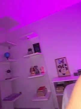 Veronica ar online show from April 11, 2026, 3:33 am