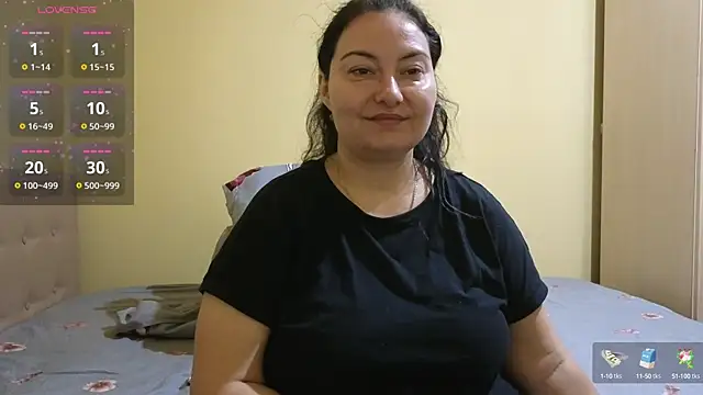 Snapshot of BBW_MILF_4U chatting on February 4, 2025, 6:57 am BBW MILF 4U online show from February 4, 2025, 6:57 am