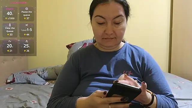 Snapshot of BBW_MILF_4U chatting on February 8, 2025, 8:21 pm BBW MILF 4U online show from February 8, 2025, 8:21 pm
