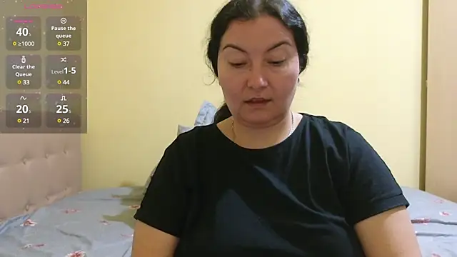 Snapshot of BBW_MILF_4U chatting on February 12, 2025, 6:30 pm BBW MILF 4U online show from February 12, 2025, 6:30 pm