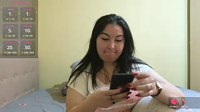 Snapshot of BBW_MILF_4U chatting on February 23, 2025, 11:11 am BBW MILF 4U online show from February 23, 2025, 11:11 am