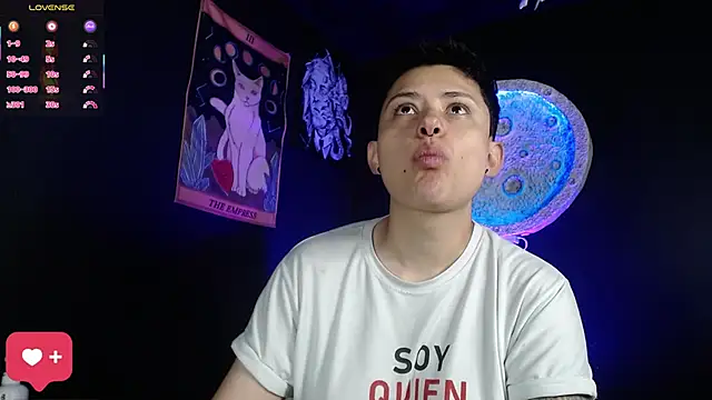 girl intense444 online show from February 17, 2026, 1:07 pm