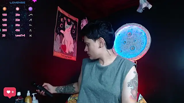 Snapshot of girl_intense444 chatting on June 18, 2026, 1:48 pm girl intense444 online show from June 18, 2026, 1:48 pm