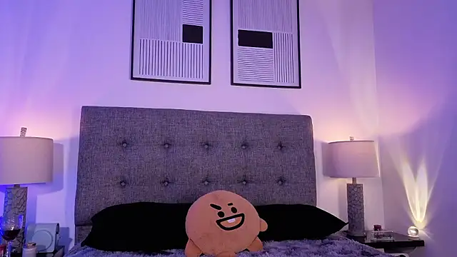 mandi4pole  online show from February 3, 2026, 2:53 am