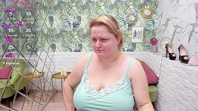 Snapshot of ScarlettSoft chatting on January 27, 2025, 8:29 am ScarlettSoft online show from January 27, 2025, 8:29 am