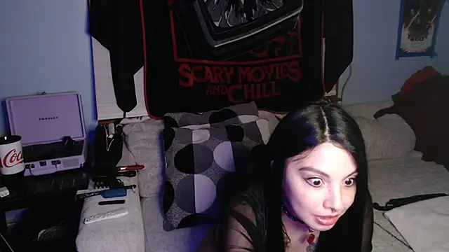 Snapshot of NativeNymph chatting on October 15, 2025, 7:19 am NativeNymph online show from October 15, 2025, 7:19 am