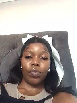 cherryontopy online show from March 3, 2025, 4:46 pm