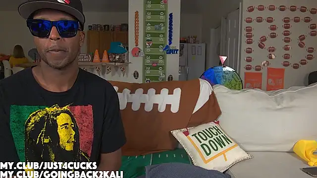 boomboomr00m online show from October 20, 2025, 2:34 am