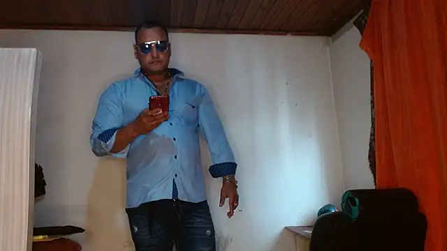 hardrock982 online show from March 18, 2025, 1:42 pm