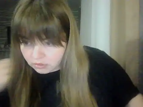 cute  cherry online show from March 26, 2026, 6:35 pm