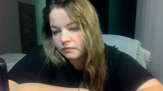 Snapshot of cute__cherry chatting on July 28, 2026, 7:39 pm cute cherry online show from July 28, 2026, 7:39 pm