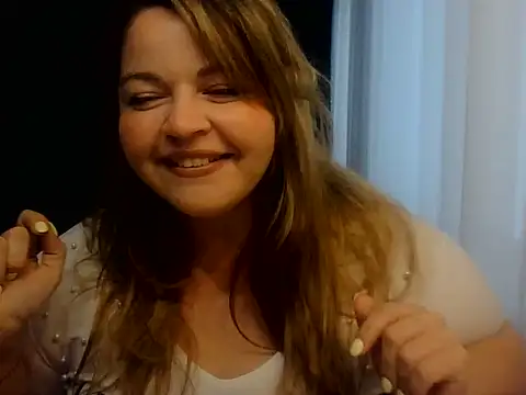Snapshot of cute__cherry chatting on August 8, 2026, 10:28 am cute cherry online show from August 8, 2026, 10:28 am
