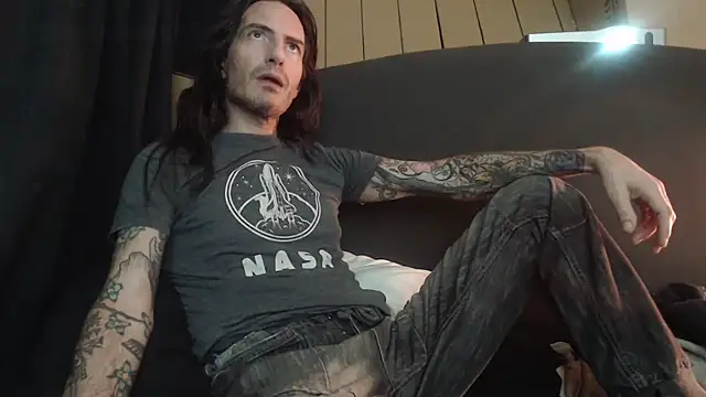 Bailey39 online show from March 14, 2025, 11:43 pm