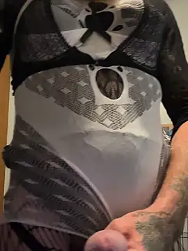 MadMaxxx84 online show from April 13, 2026, 6:52 am