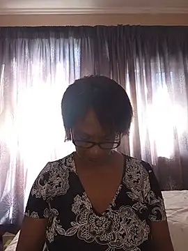 Snapshot of Hotgrannyx chatting on May 15, 2026, 8:21 am Hotgrannyx online show from May 15, 2026, 8:21 am