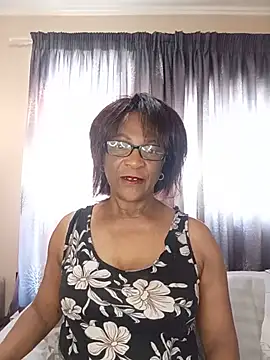 Snapshot of Hotgrannyx chatting on July 19, 2026, 5:55 am Hotgrannyx online show from July 19, 2026, 5:55 am