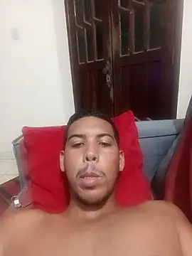 Snapshot of Vinicius5890 chatting on May 3, 2026, 9:32 pm Vinicius5890 online show from May 3, 2026, 9:32 pm