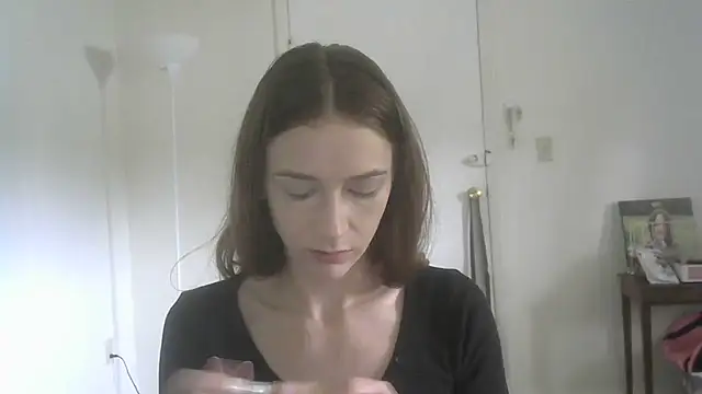 Snapshot of persephone332 chatting on April 3, 2026, 5:55 pm persephone332 online show from April 3, 2026, 5:55 pm