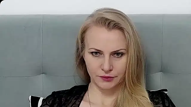 K  Adrienne online show from January 17, 2026, 6:18 am