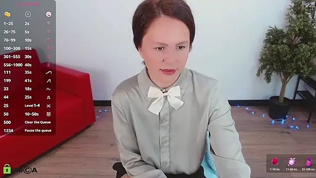 VickyGolden online show from May 31, 2026, 5:04 am