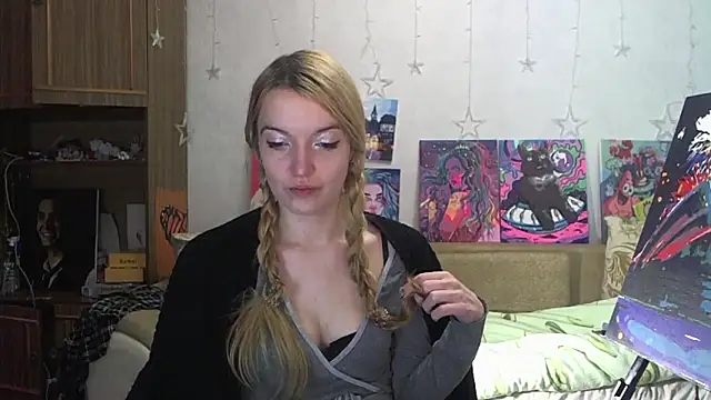 SecretSophia online show from December 10, 2024, 8:38 pm