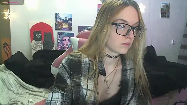 SecretSophia online show from February 12, 2026, 9:54 pm