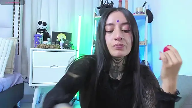 Snapshot of SAMANTHA_DM chatting on October 5, 2025, 1:53 pm SAMANTHA DM online show from October 5, 2025, 1:53 pm