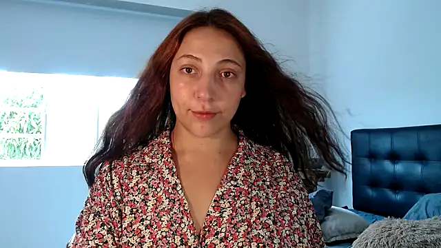 VickyHoult online show from February 23, 2025, 7:49 pm